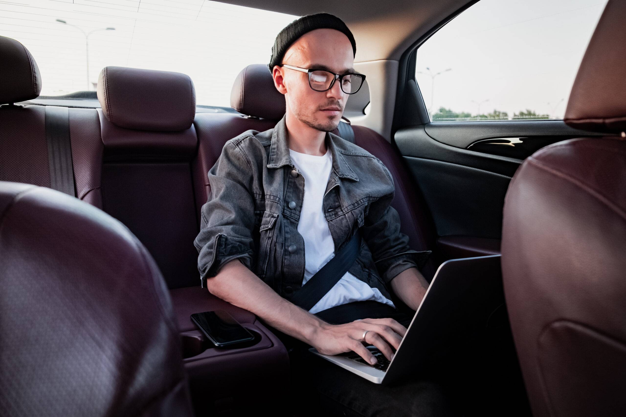Various Ways Corporate Car Services Can Enhance Your Workday